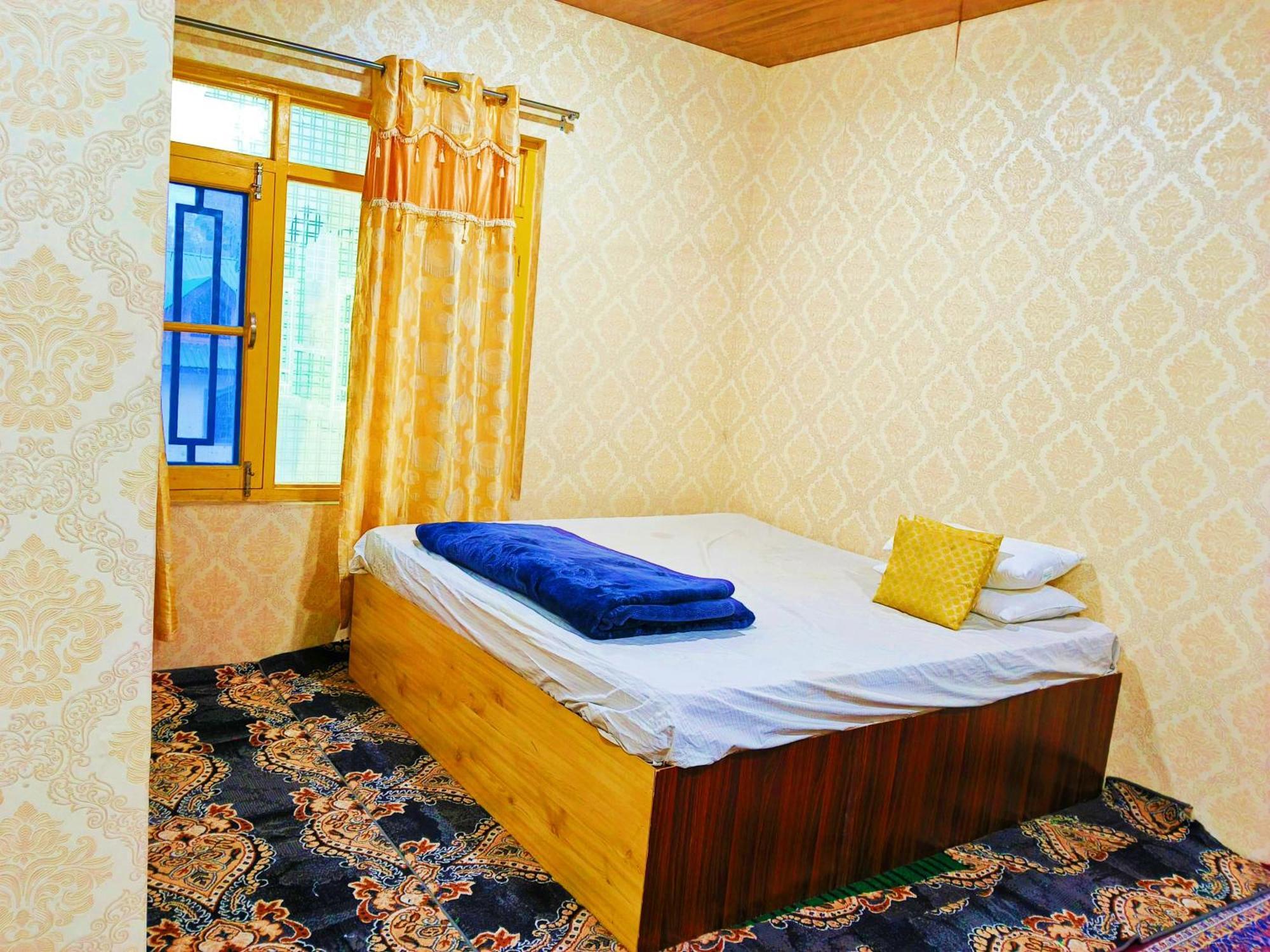 Luminaire Homestay
